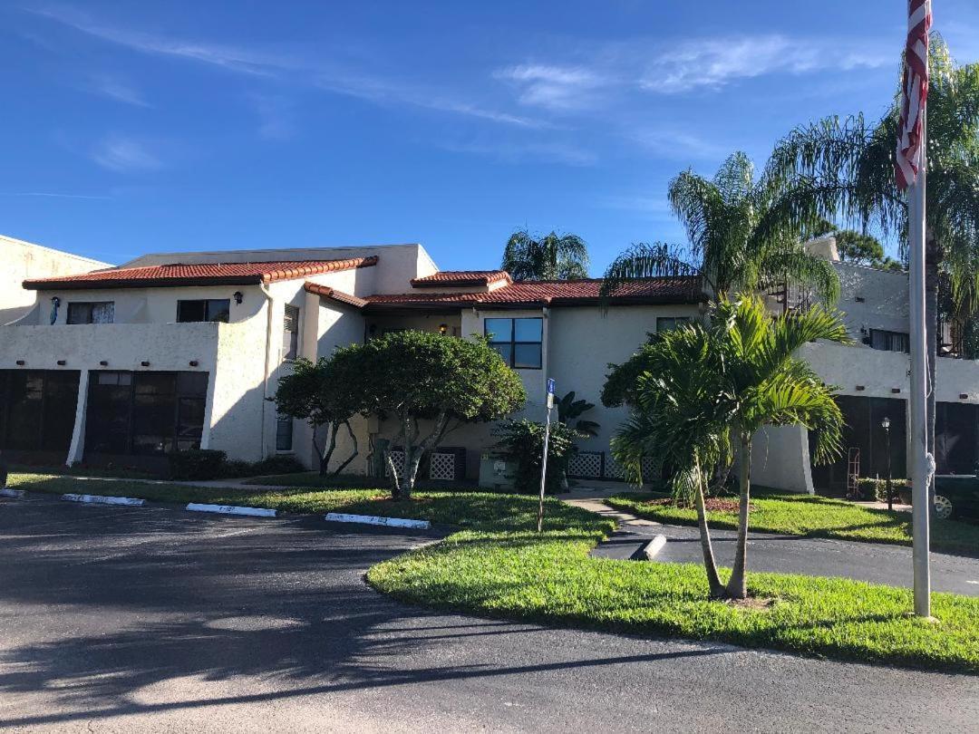 Florida Condos On Lake Tarpon パームハーバー エクステリア 写真