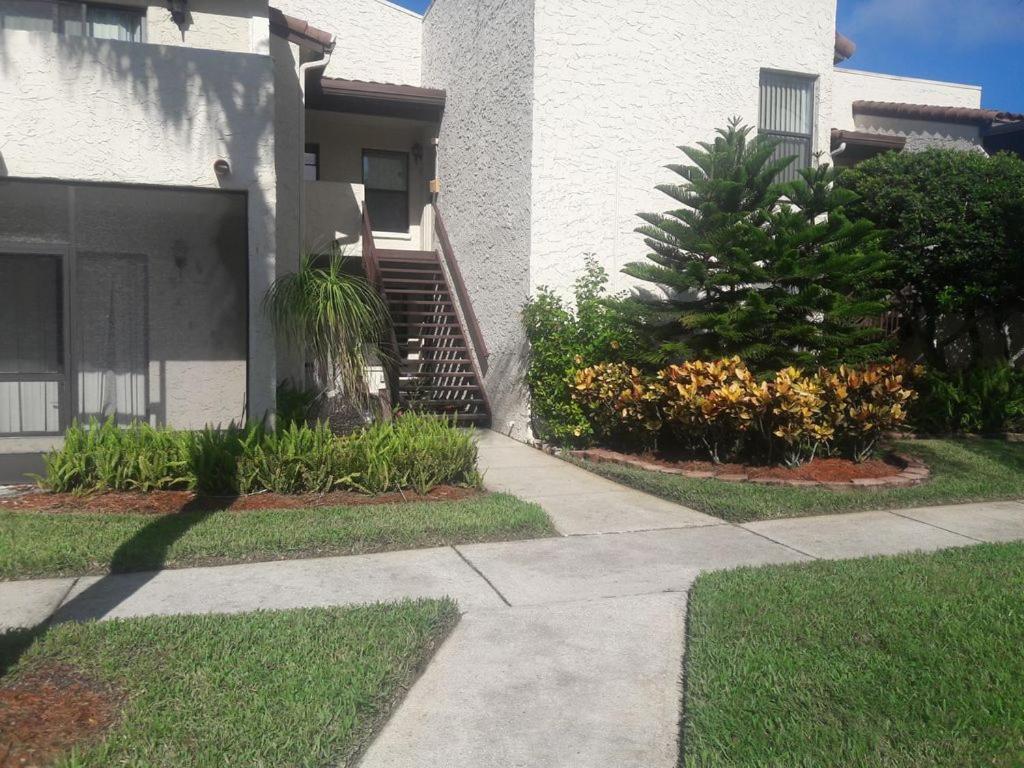 Florida Condos On Lake Tarpon パームハーバー エクステリア 写真